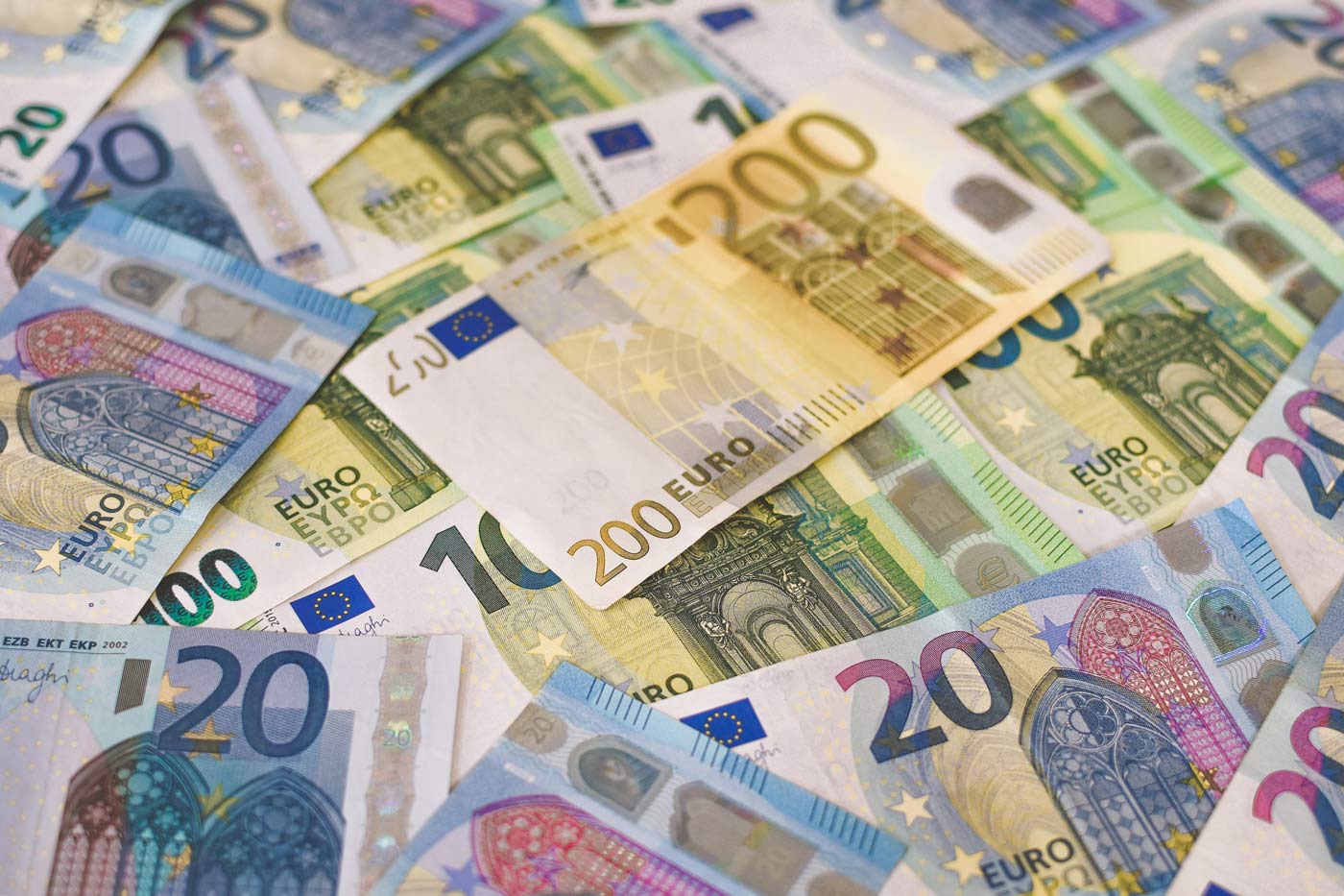 ZONE EURO LE TAUX D'INFLATION RECULE POUR LA PREMIÈRE FOIS EN 17 MOIS